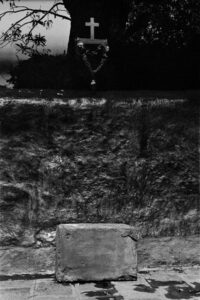 Pablo Bartholomew | The stone and the Cross, Bombay | Circa 1979 | 16 x 24 Inches | Archival Pigment Print Ed:1|10