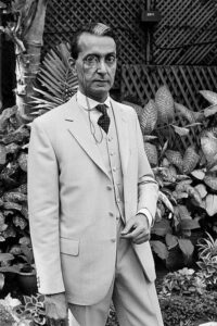 Pablo Bartholomew | Alyque Padamsee as Jinnah in Gandhi | 1981 | Archival pigment print. Edition 10 + 3 AP | 16 x 24 Inches